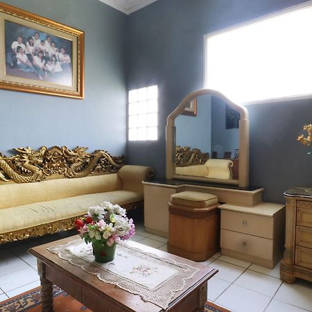 Villa Sri Manganti Jakarta Exteriér fotografie
